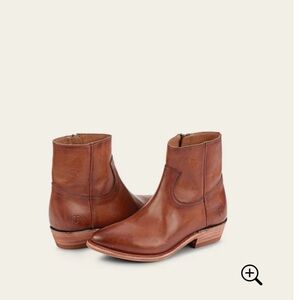 Frye Caramel Leather Inside Zip Boots NWBox